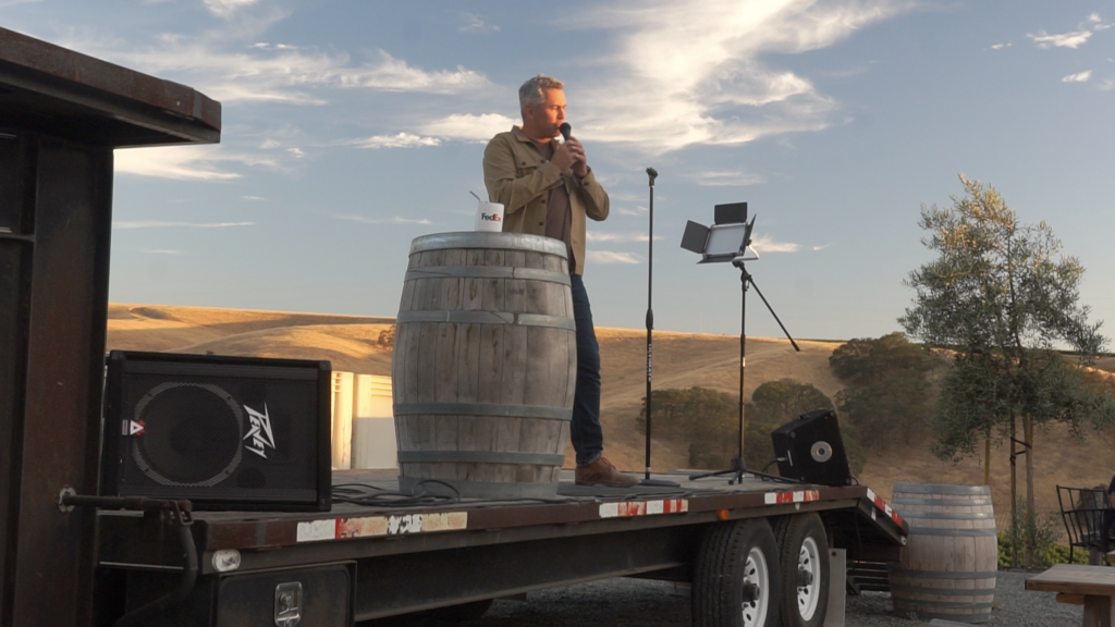 Brian Maggi performing